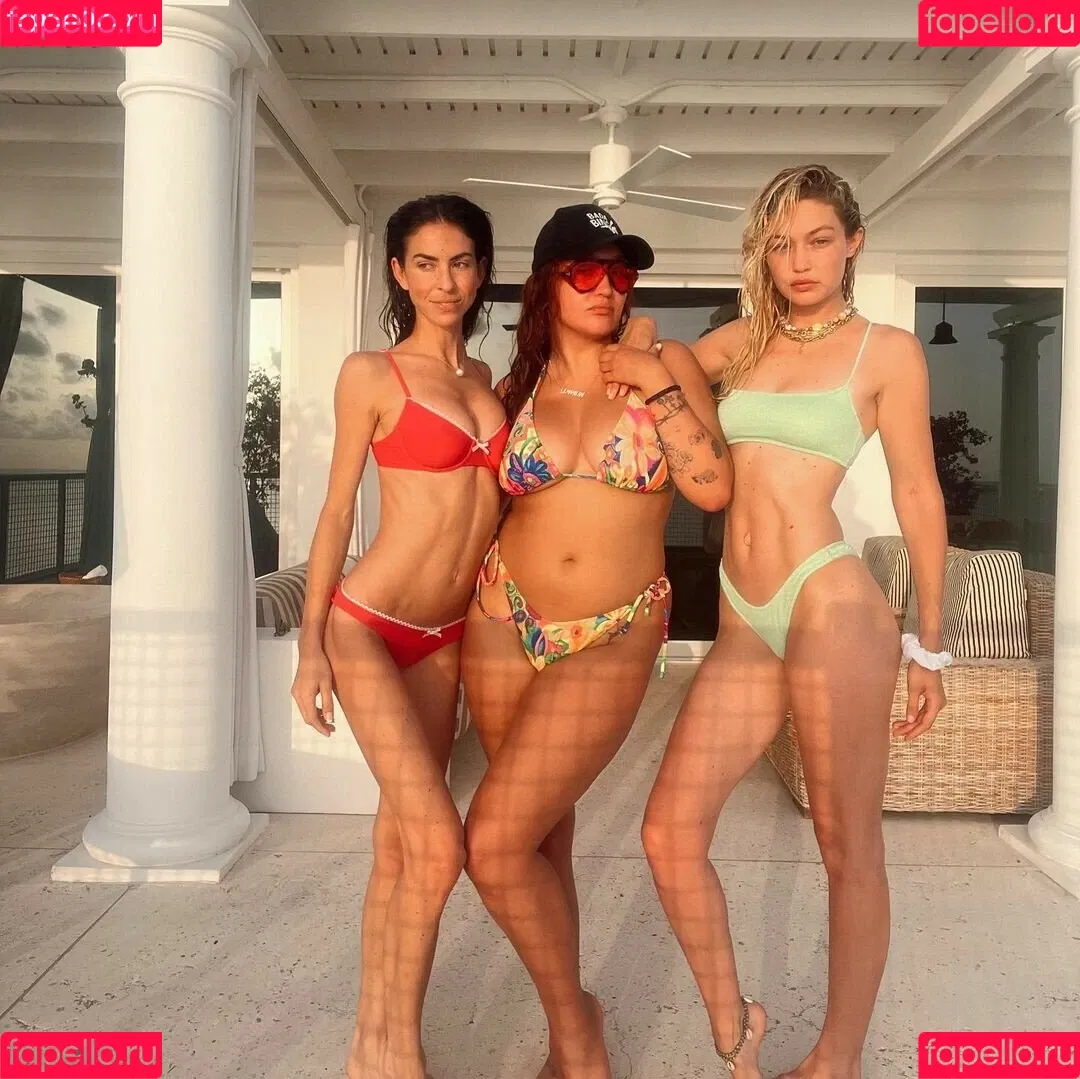GiGiHadid / Gigi Hadid / aaliyahhadid Onlyfans Photo Gallery 