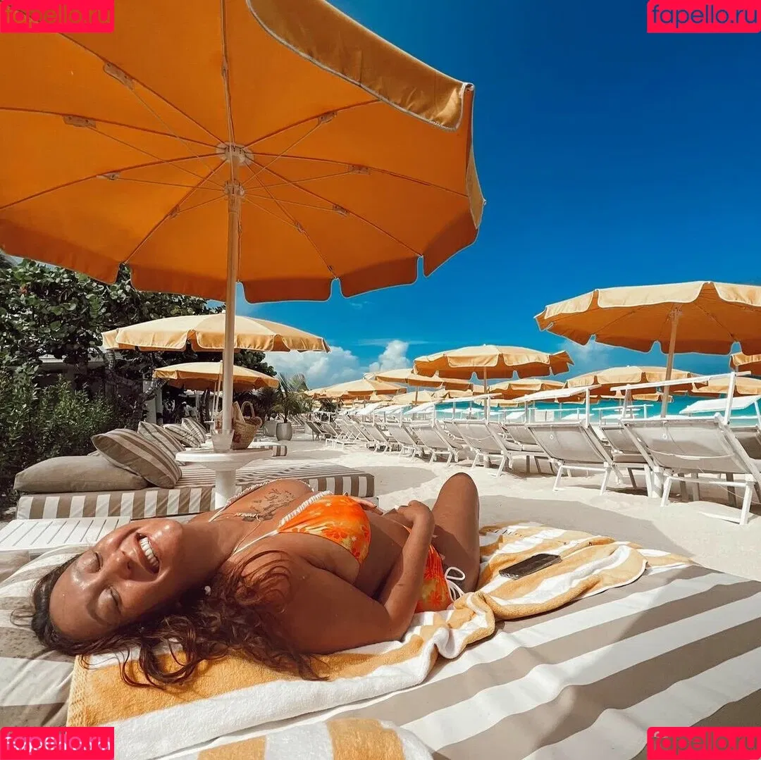 GiGiHadid / Gigi Hadid / aaliyahhadid Onlyfans Photo Gallery 