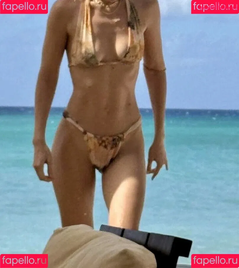 GiGiHadid / Gigi Hadid / aaliyahhadid Onlyfans Photo Gallery 
