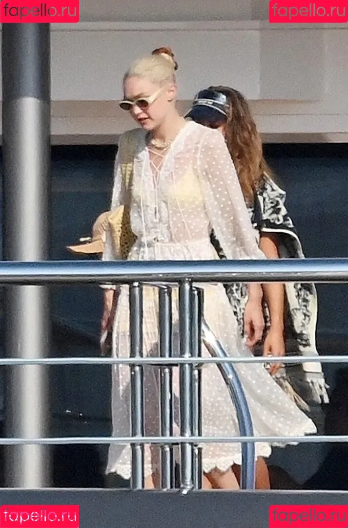 GiGiHadid / Gigi Hadid / aaliyahhadid Onlyfans Photo Gallery 