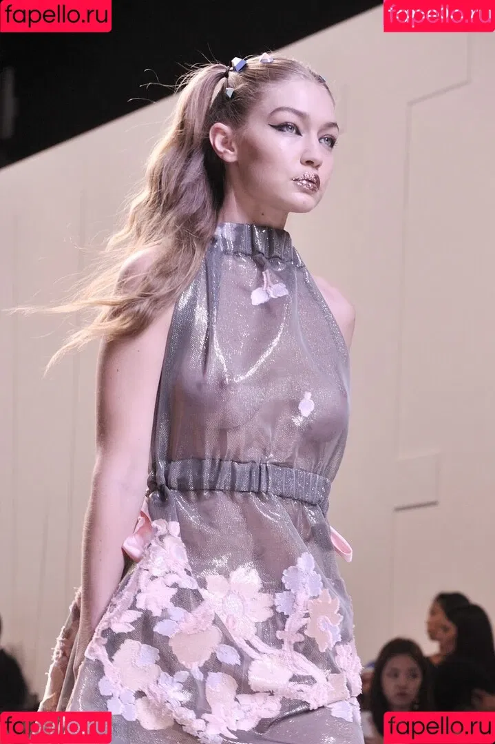 GiGiHadid / Gigi Hadid / aaliyahhadid Onlyfans Photo Gallery 