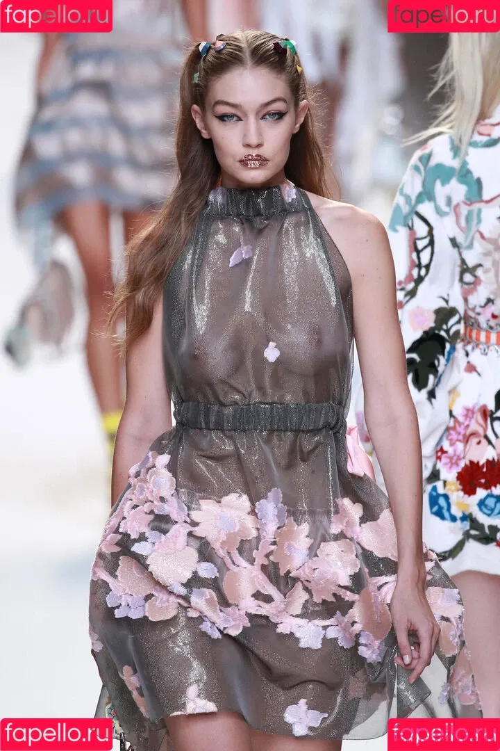 GiGiHadid / Gigi Hadid / aaliyahhadid Onlyfans Photo Gallery 