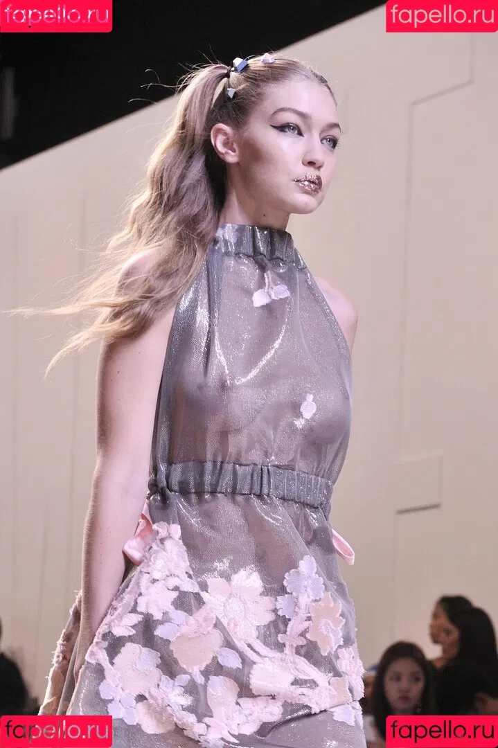 GiGiHadid / Gigi Hadid / aaliyahhadid Onlyfans Photo Gallery 