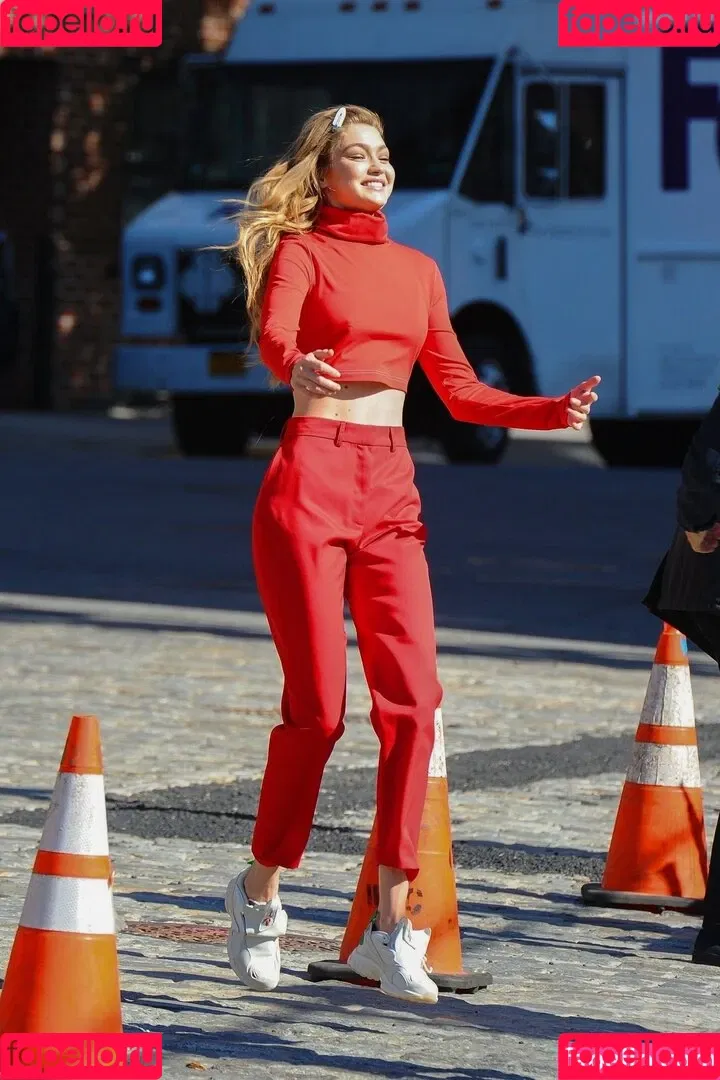 GiGiHadid / Gigi Hadid / aaliyahhadid Onlyfans Photo Gallery 
