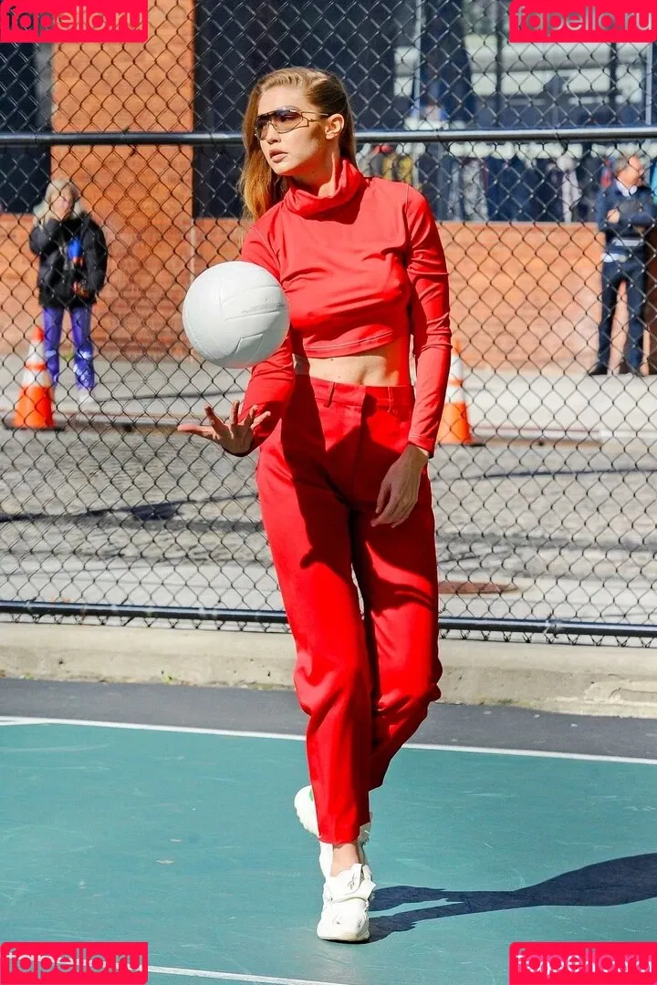 GiGiHadid / Gigi Hadid / aaliyahhadid Onlyfans Photo Gallery 