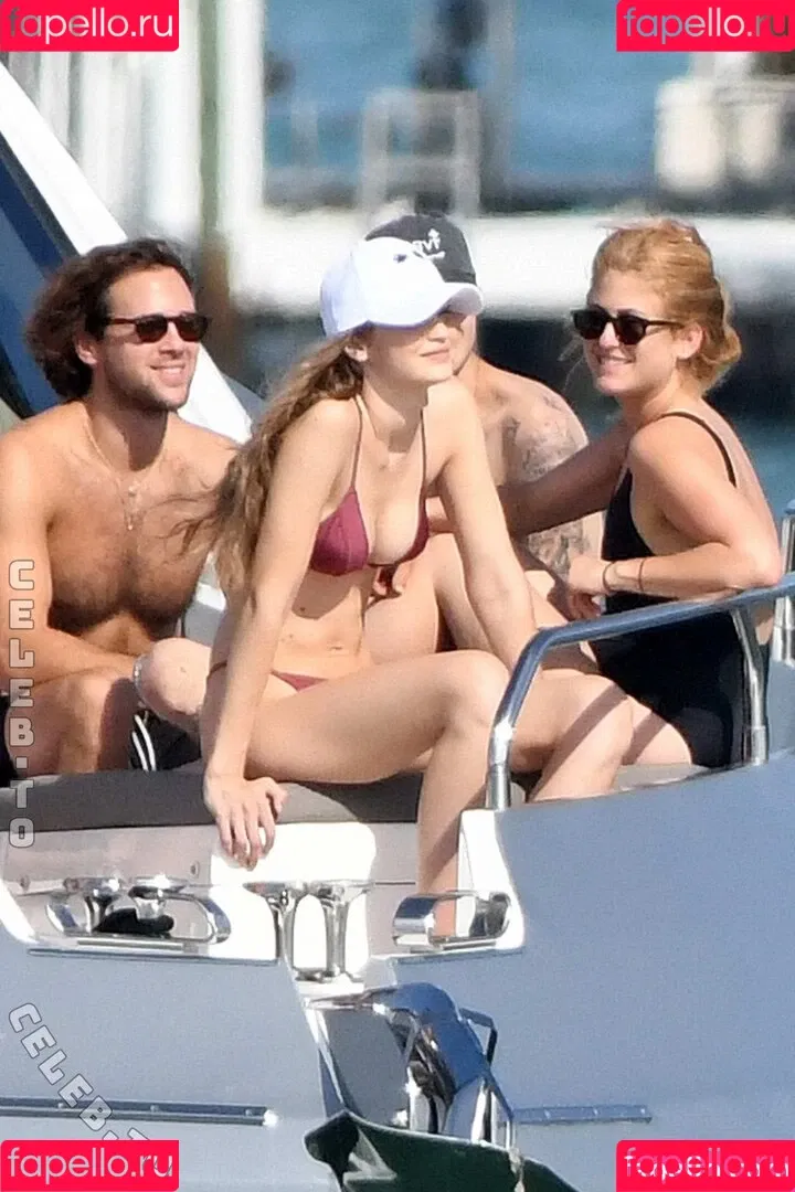 GiGiHadid / Gigi Hadid / aaliyahhadid Onlyfans Photo Gallery 