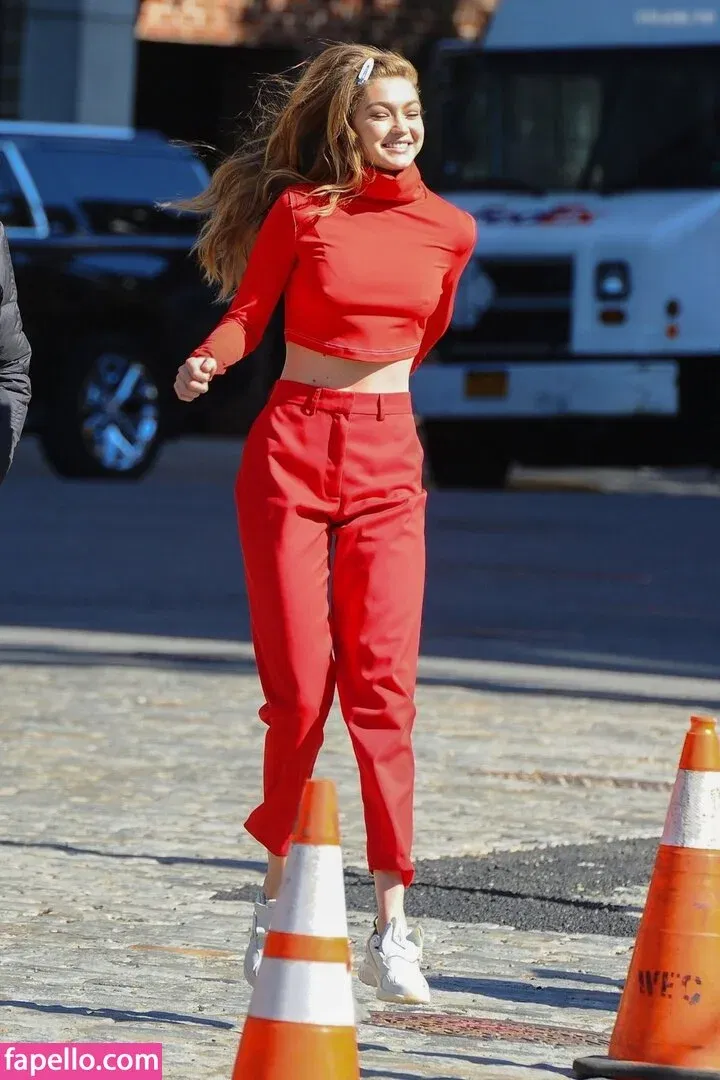 GiGiHadid / Gigi Hadid / aaliyahhadid Onlyfans Photo Gallery 