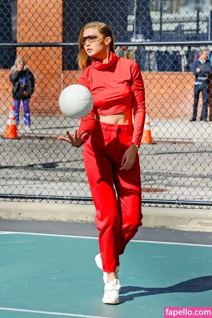 GiGiHadid / Gigi Hadid / aaliyahhadid Onlyfans Photo Gallery 