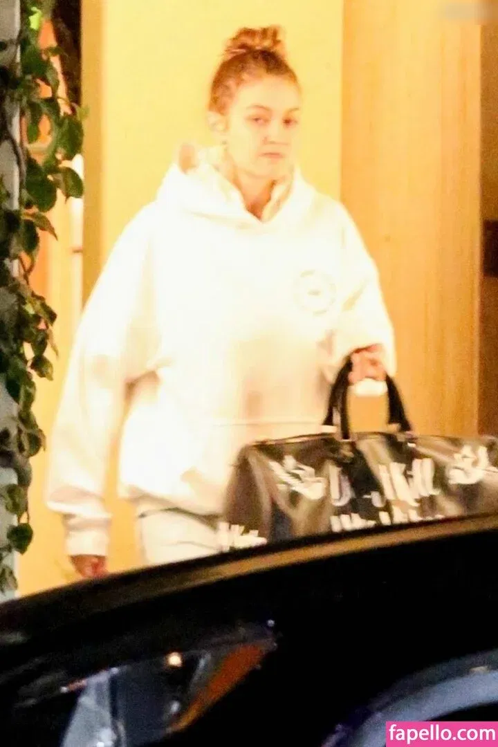 GiGiHadid / Gigi Hadid / aaliyahhadid Onlyfans Photo Gallery 