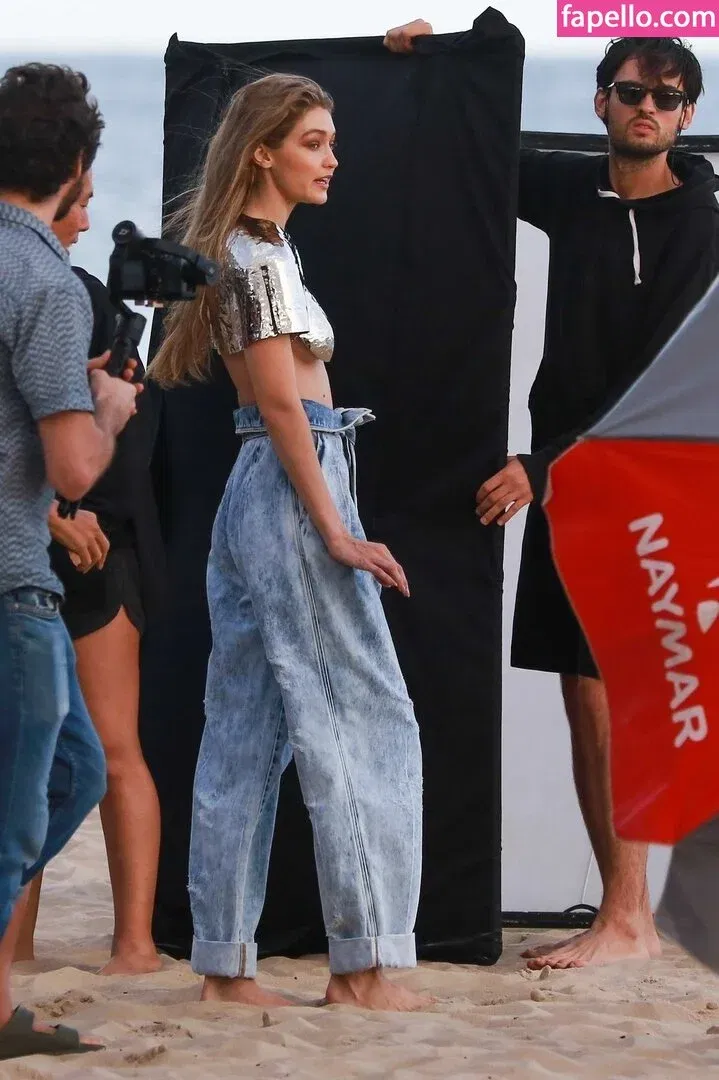 GiGiHadid / Gigi Hadid / aaliyahhadid Onlyfans Photo Gallery 