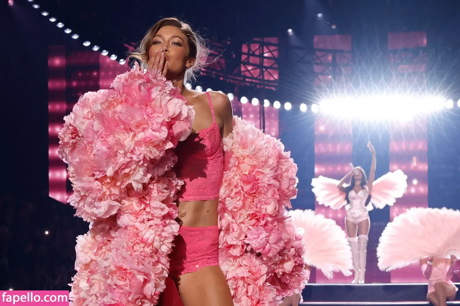 GiGiHadid / Gigi Hadid / aaliyahhadid Onlyfans Photo Gallery 