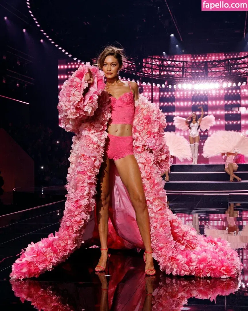 GiGiHadid / Gigi Hadid / aaliyahhadid Onlyfans Photo Gallery 