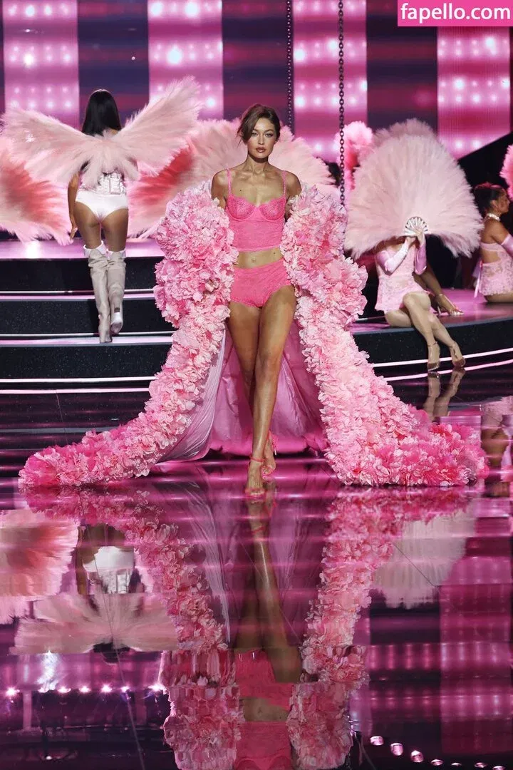 GiGiHadid / Gigi Hadid / aaliyahhadid Onlyfans Photo Gallery 