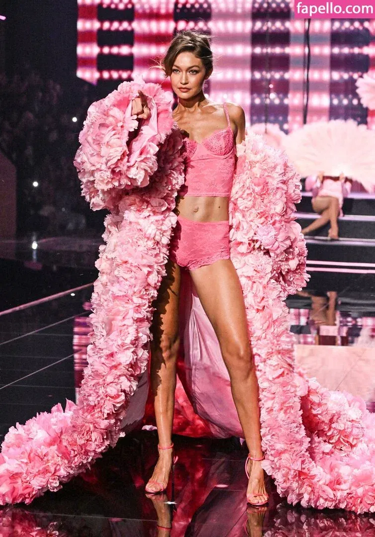 GiGiHadid / Gigi Hadid / aaliyahhadid Onlyfans Photo Gallery 