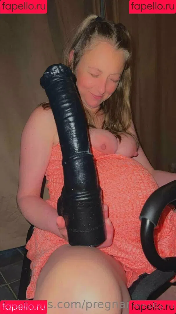 pregnant-step-sister / pregnantstepsister_ Onlyfans Photo Gallery 