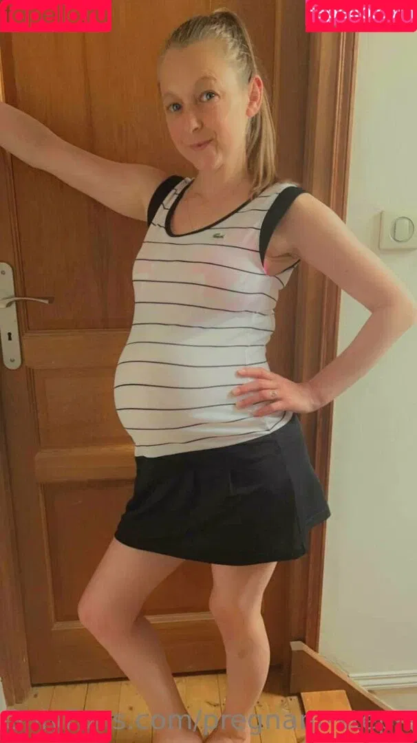 pregnant-step-sister / pregnantstepsister_ Onlyfans Photo Gallery 