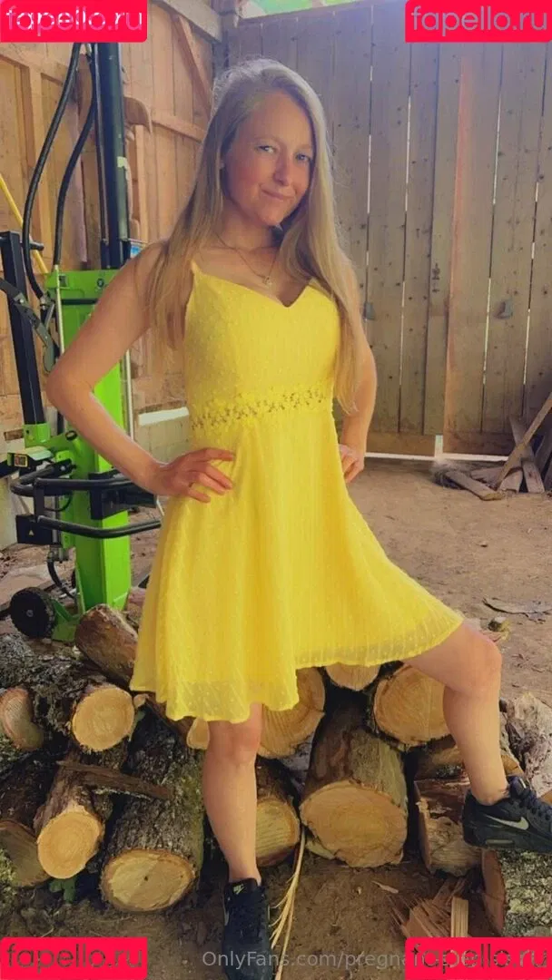 pregnant-step-sister / pregnantstepsister_ Onlyfans Photo Gallery 