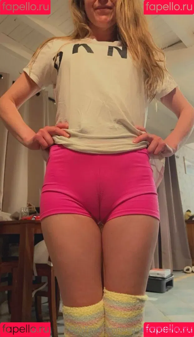 pregnant-step-sister / pregnantstepsister_ Onlyfans Photo Gallery 
