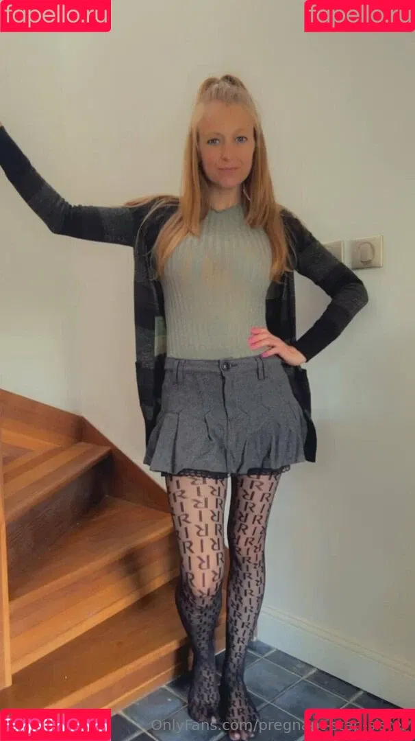pregnant-step-sister / pregnantstepsister_ Onlyfans Photo Gallery 
