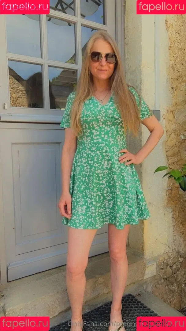 pregnant-step-sister / pregnantstepsister_ Onlyfans Photo Gallery 