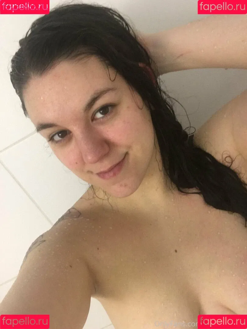 CoraBorealis / YourCora / loveyourcora Onlyfans Photo Gallery 