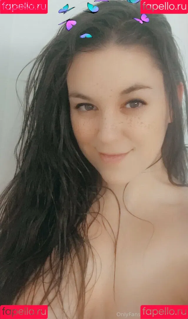 CoraBorealis / YourCora / loveyourcora Onlyfans Photo Gallery 