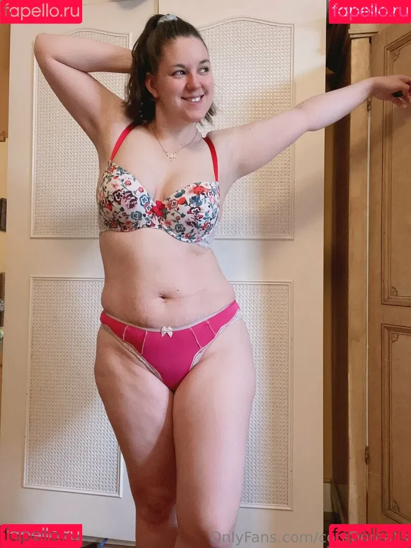CoraBorealis / YourCora / loveyourcora Onlyfans Photo Gallery 