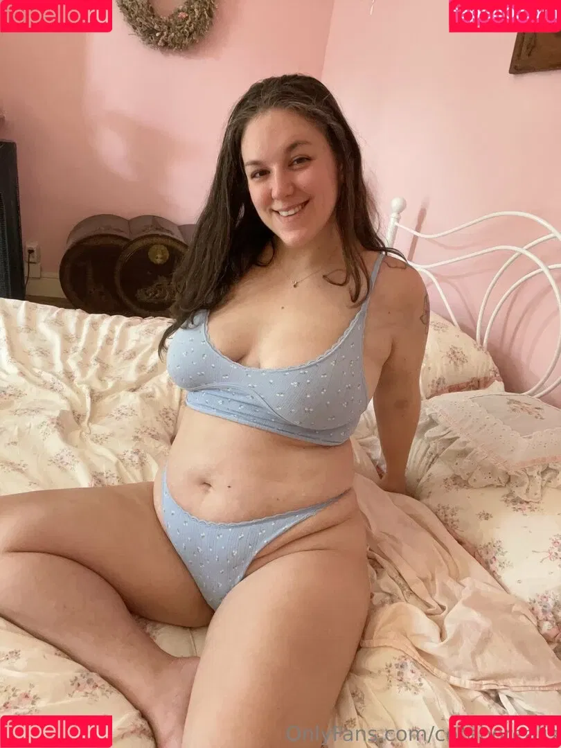 CoraBorealis / YourCora / loveyourcora Onlyfans Photo Gallery 