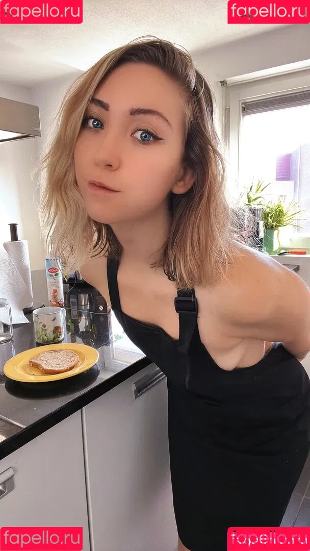 Satiella / its.satiella / satiellacosplay Onlyfans Photo Gallery 