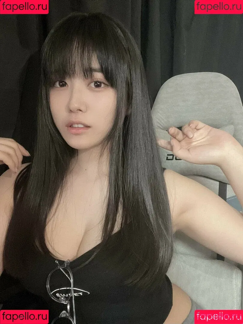 Umi Shinonome / umi_portrait Onlyfans Photo Gallery 
