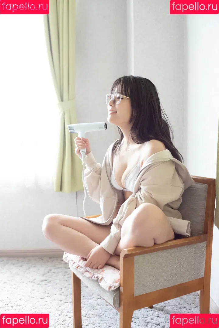 Umi Shinonome / umi_portrait Onlyfans Photo Gallery 