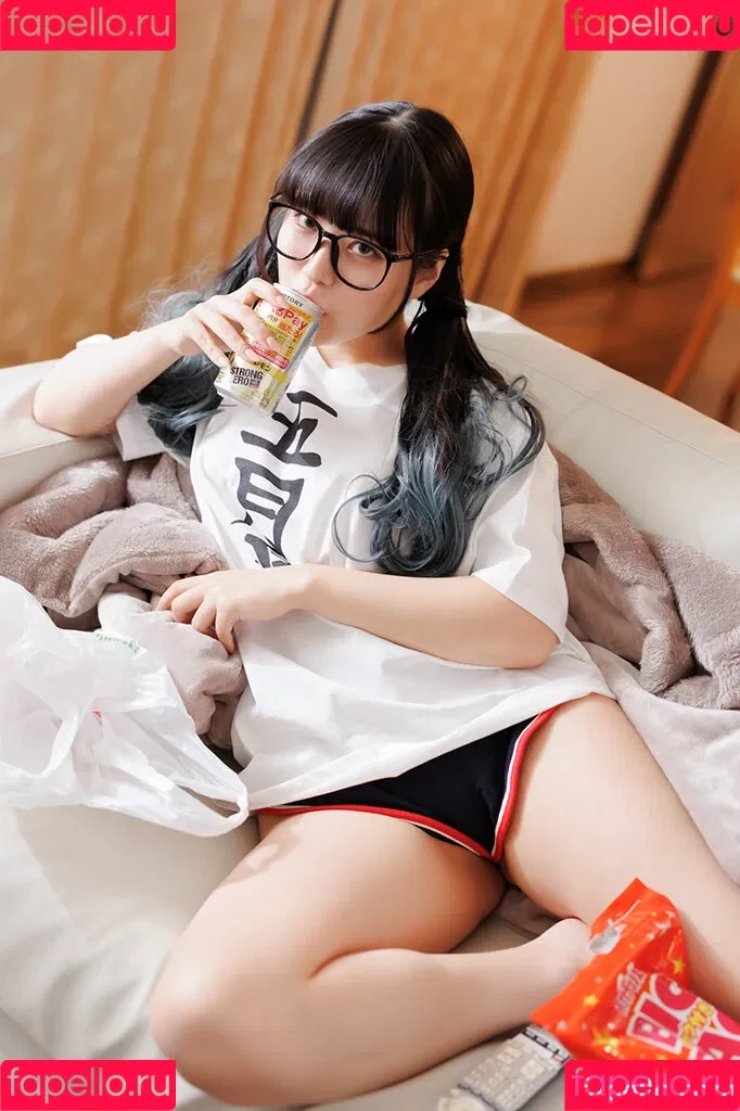 Umi Shinonome / umi_portrait Onlyfans Photo Gallery 