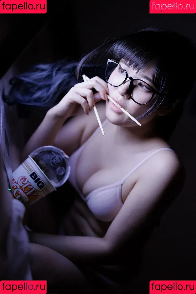 Umi Shinonome / umi_portrait Onlyfans Photo Gallery 