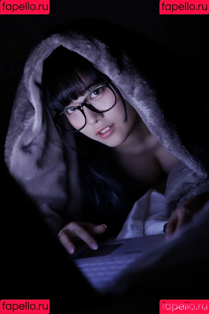 Umi Shinonome / umi_portrait Onlyfans Photo Gallery 