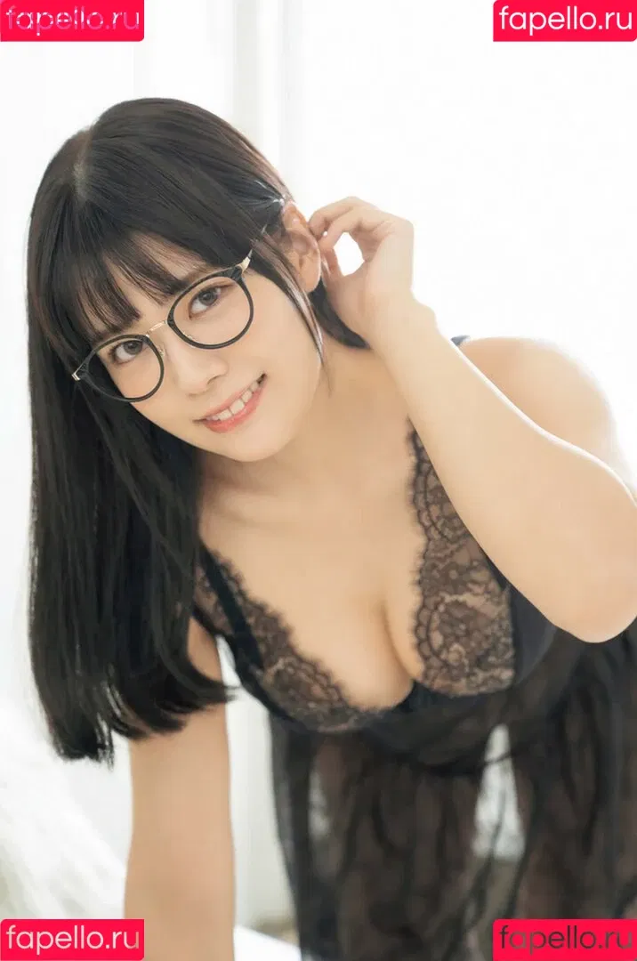 Umi Shinonome / umi_portrait Onlyfans Photo Gallery 