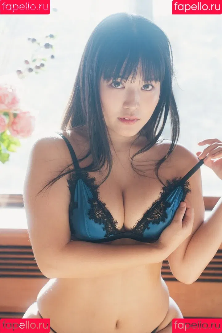 Umi Shinonome / umi_portrait Onlyfans Photo Gallery 