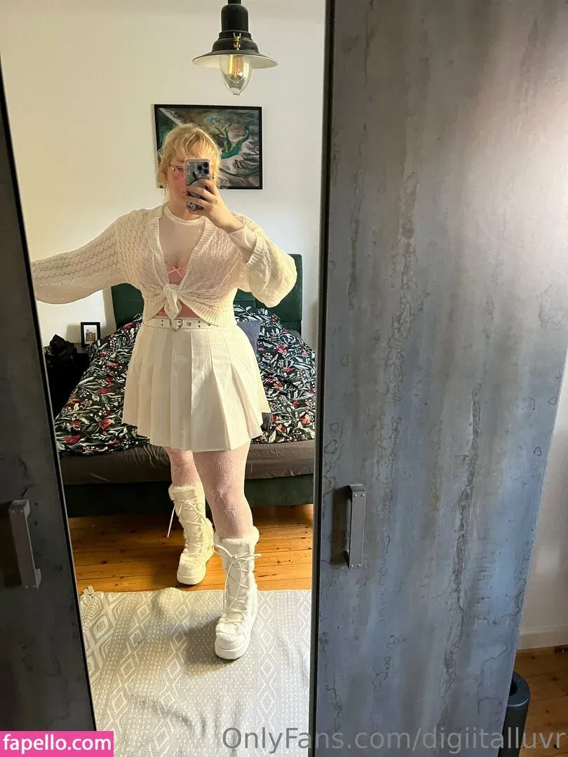 urfavegirluwu Onlyfans Photo Gallery 