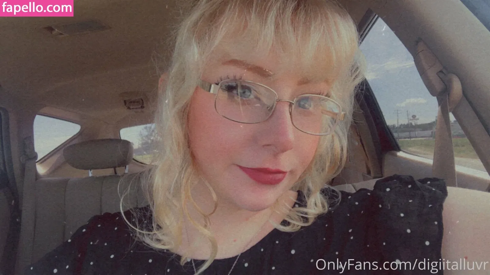 urfavegirluwu Onlyfans Photo Gallery 