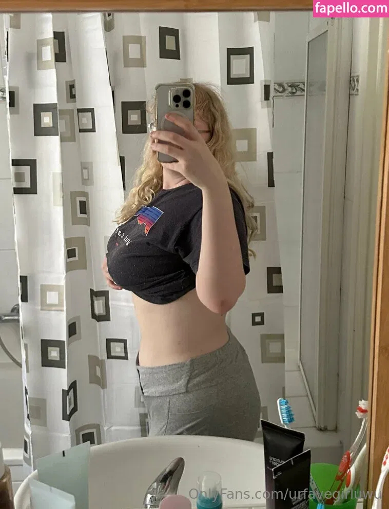 urfavegirluwu Onlyfans Photo Gallery 