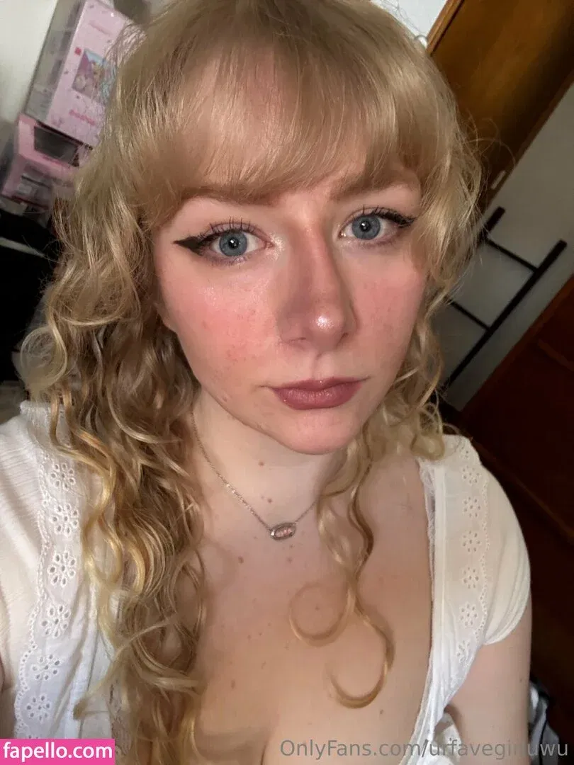 urfavegirluwu Onlyfans Photo Gallery 