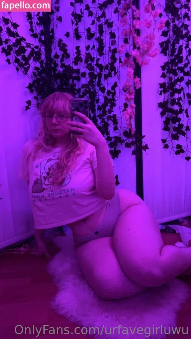 urfavegirluwu Onlyfans Photo Gallery 