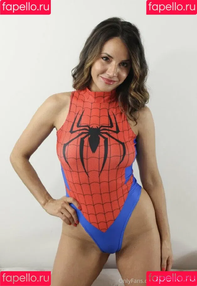 fegalvao_ / maria.cosplay Onlyfans Photo Gallery 
