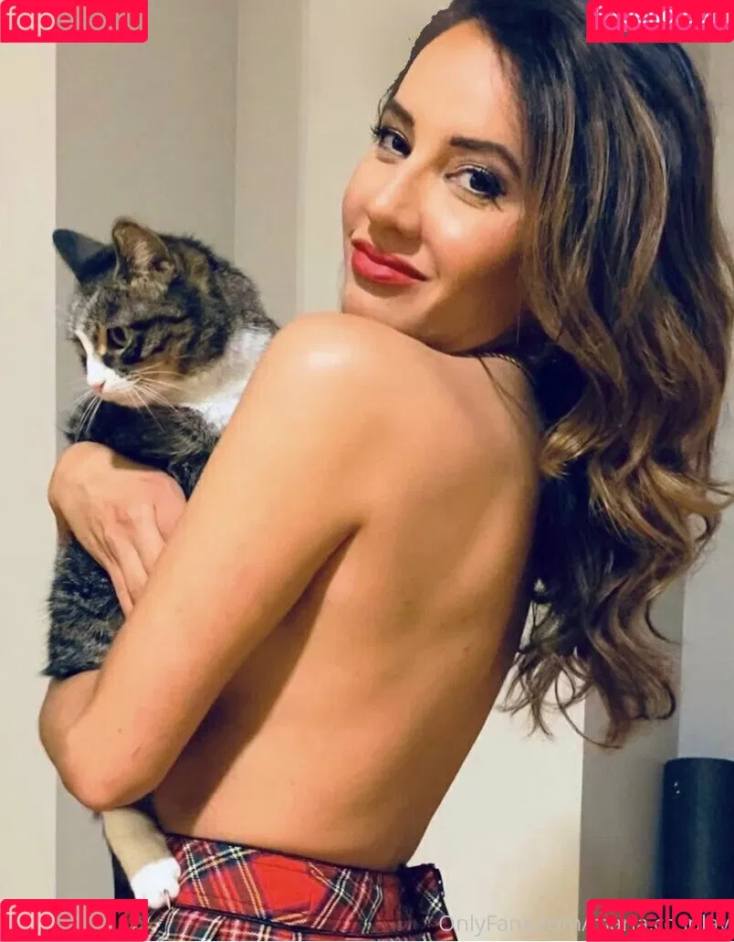 fegalvao_ / maria.cosplay Onlyfans Photo Gallery 
