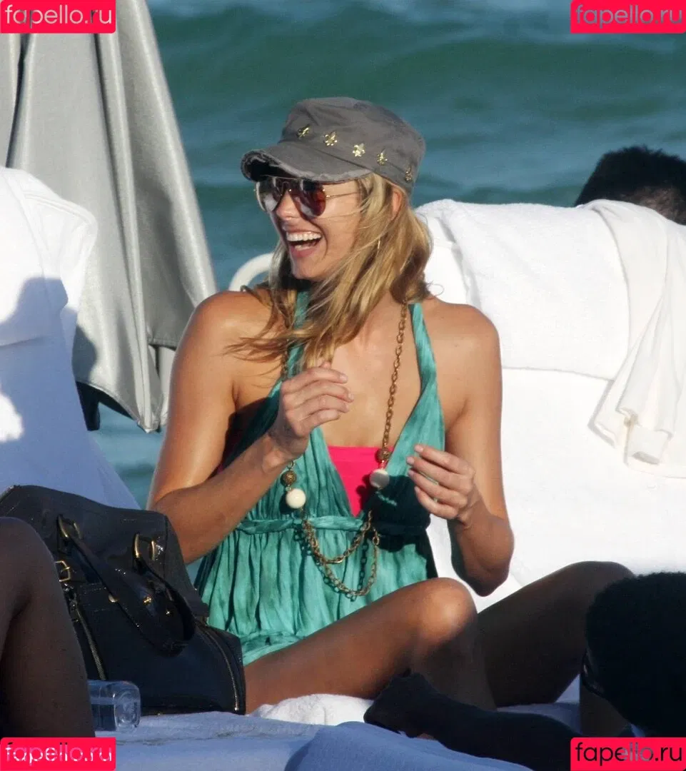Stacy Keibler / StacyKeibler Onlyfans Photo Gallery 