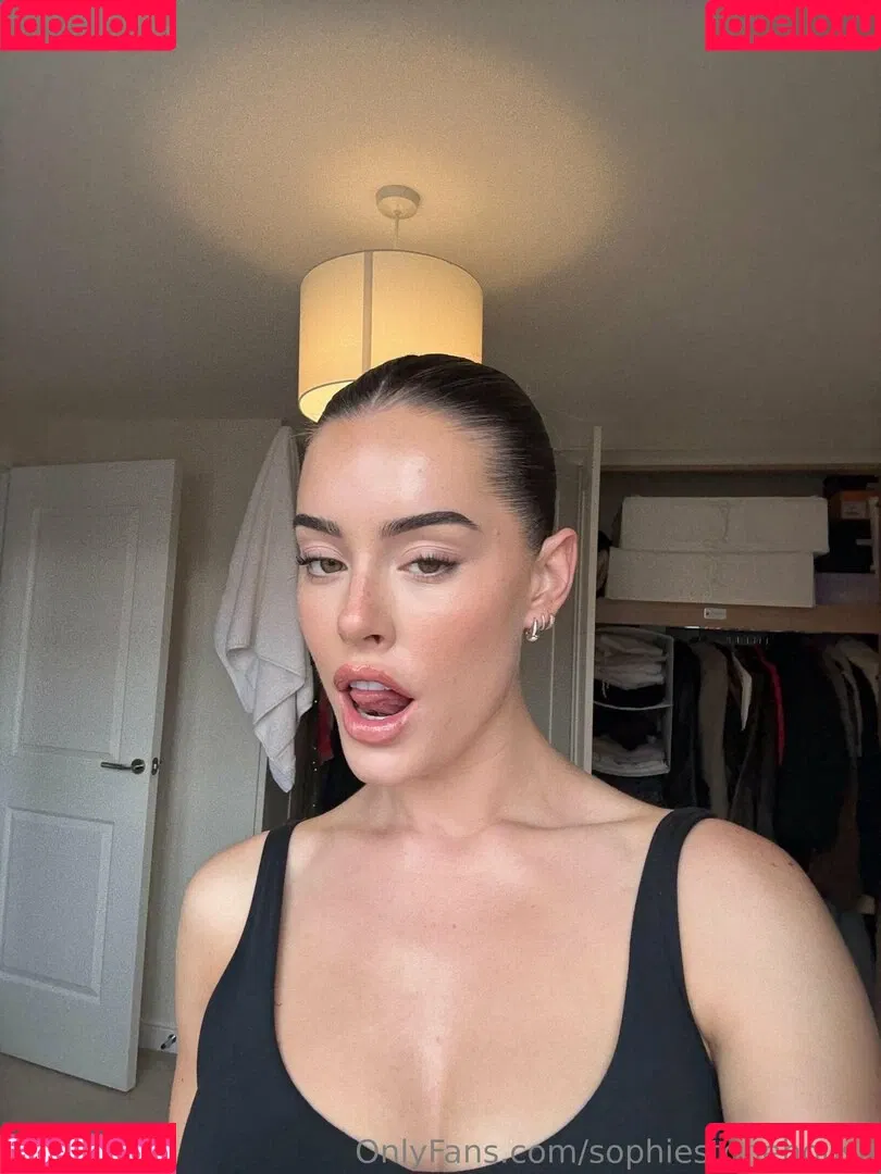 sophiestonehouse Onlyfans Photo Gallery 
