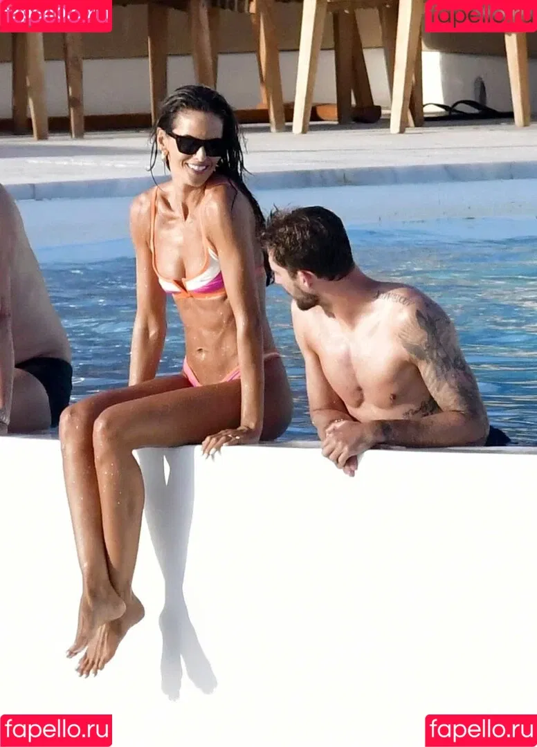 Izabel Goulart / iza_goulart / izabelgoulart Onlyfans Photo Gallery 