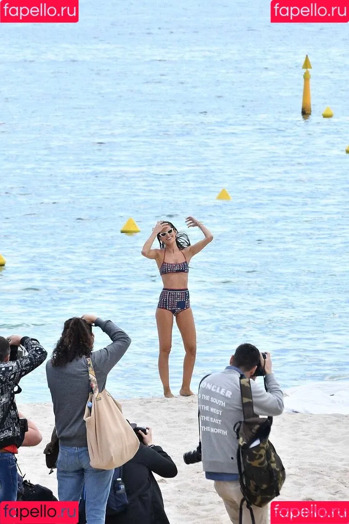 Izabel Goulart / iza_goulart / izabelgoulart Onlyfans Photo Gallery 