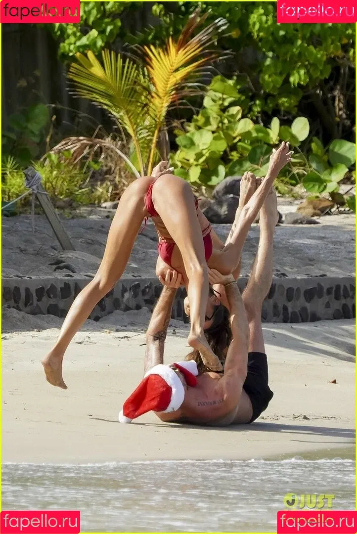 Izabel Goulart / iza_goulart / izabelgoulart Onlyfans Photo Gallery 