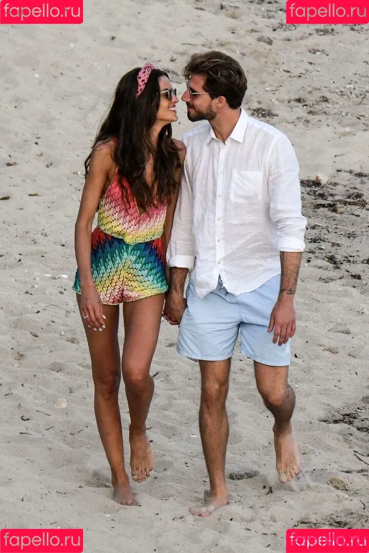 Izabel Goulart / iza_goulart / izabelgoulart Onlyfans Photo Gallery 