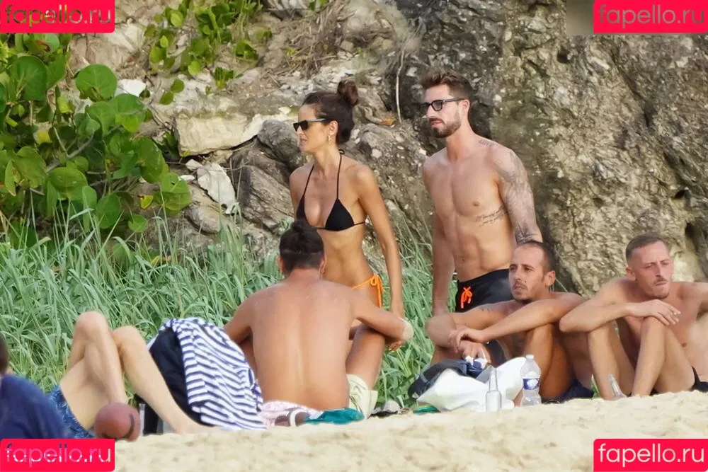 Izabel Goulart / iza_goulart / izabelgoulart Onlyfans Photo Gallery 